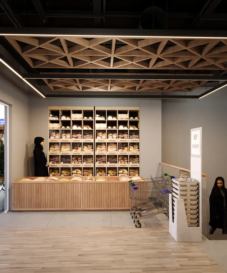 Desert Fresh Supermarket, retail interior by AGC in Abu Dhabi, photo 10 of 11